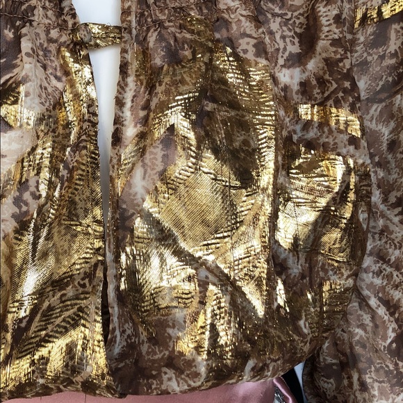 BCBGMAXAZRIA Gold Shoulder Wrap Top- CUTE!!! - Picture 3 of 13